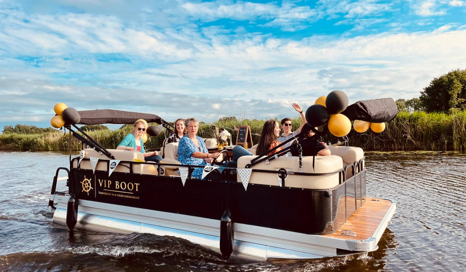 Varen zonder vaarbewijs loungeboot